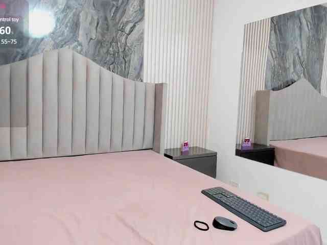 Naomii-Cooper webcam