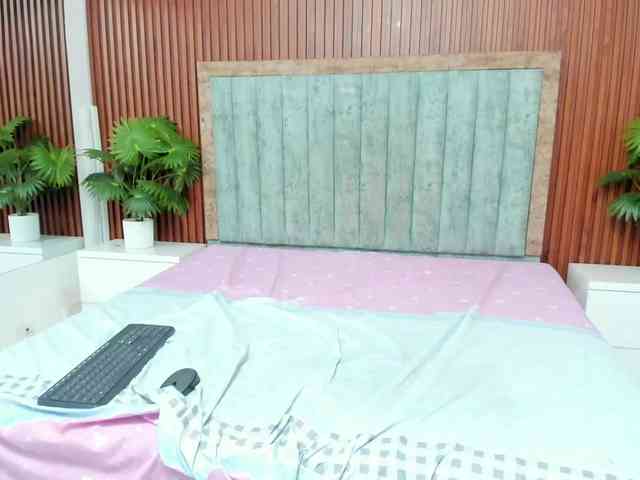 Naomii-Cooper webcam