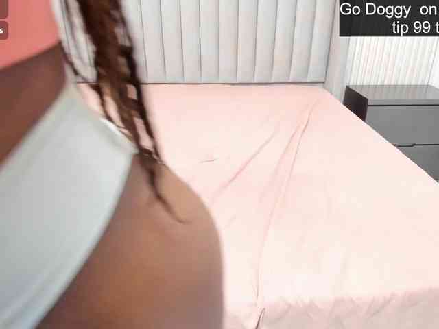Naomii-Cooper webcam