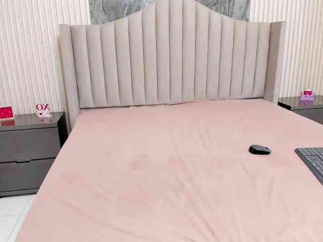 Naomii-Cooper webcam