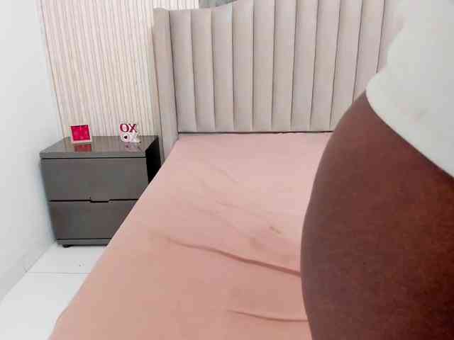 Naomii-Cooper webcam