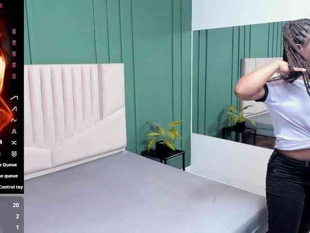 Naomii-Cooper webcam