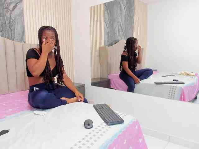 Naomii-Cooper webcam