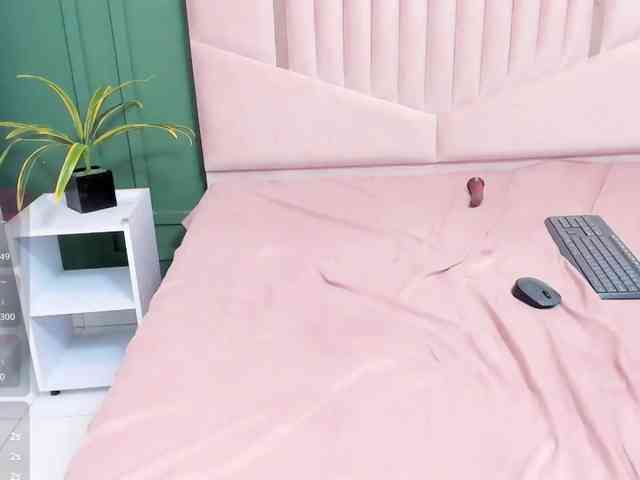 Naomii-Cooper webcam