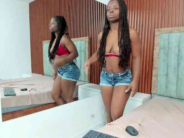 Naomii-Cooper webcam