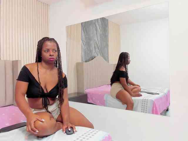Naomii-Cooper webcam