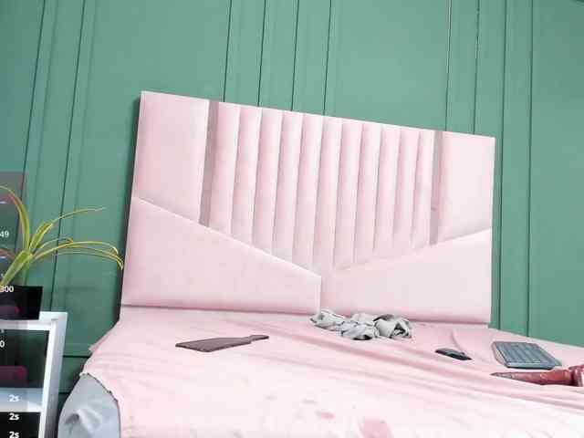 Naomii-Cooper webcam