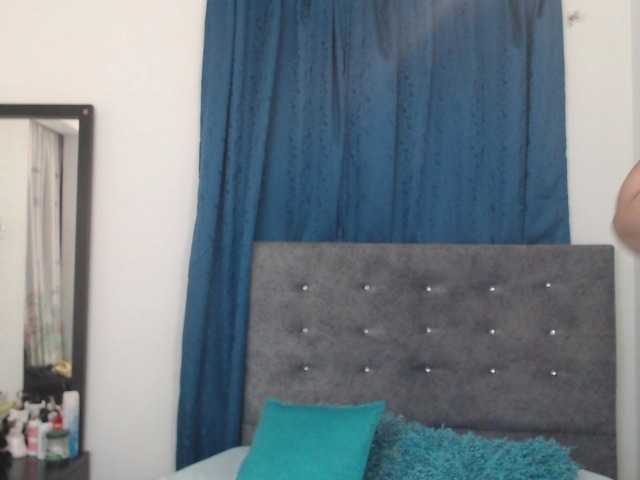 karlaton1977's BongaCams show and profile