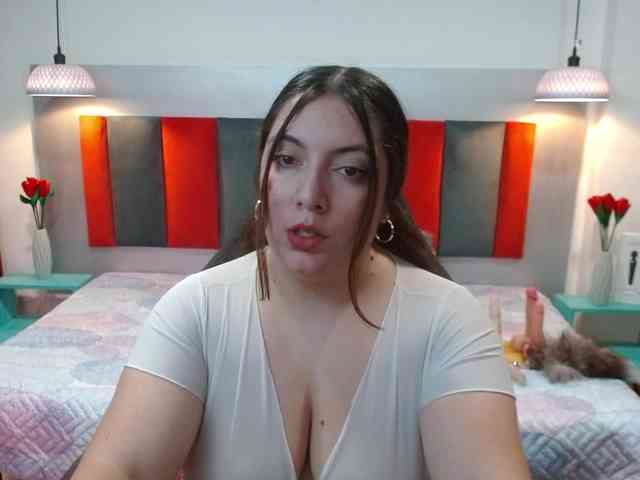 carolineF1 webcam