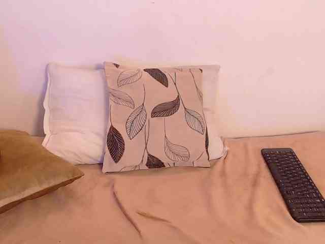 thiny-sweet webcam