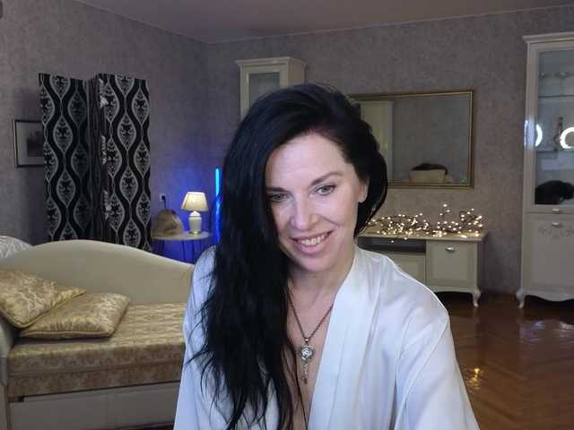 LinaaJoy's BongaCams show and profile