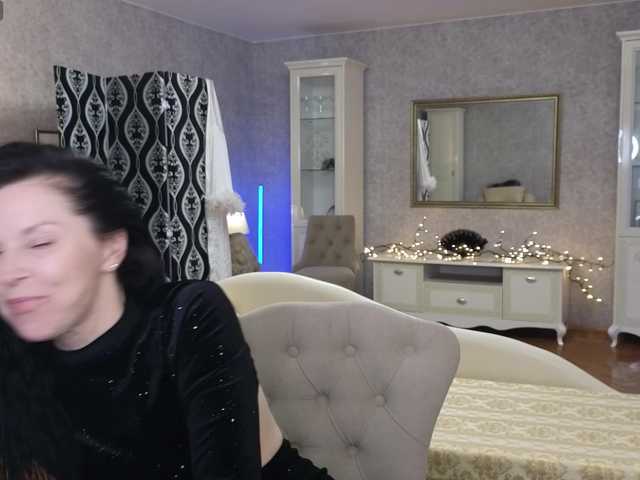 LinaaJoy's BongaCams show and profile