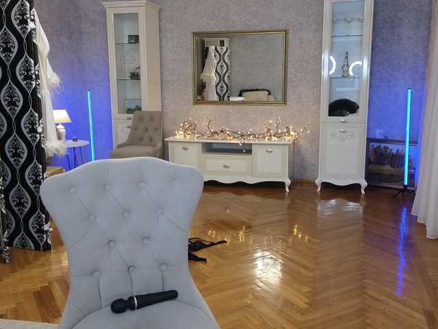 LinaaJoy's BongaCams show and profile