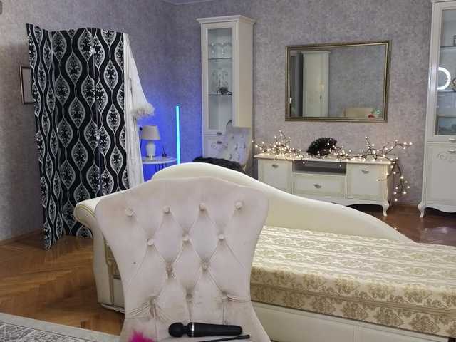 LinaaJoy's BongaCams show and profile