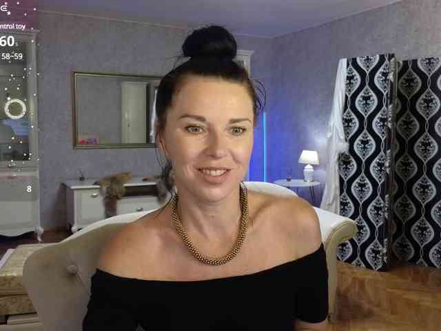 LinaaJoy webcam