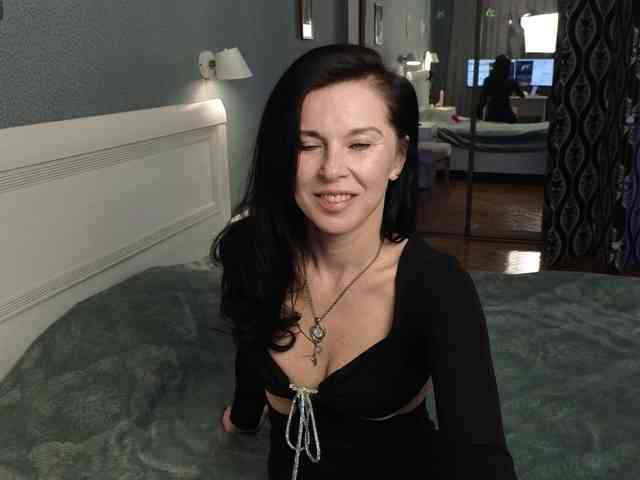 LinaaJoy Live Webcam on BongaCams