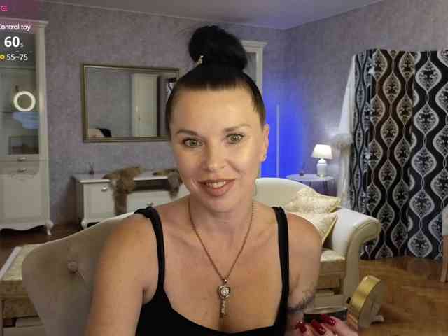 LinaaJoy webcam