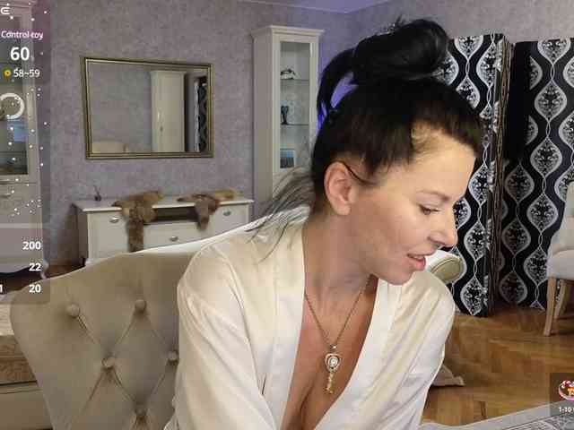LinaaJoy webcam