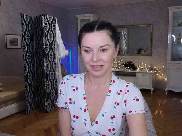 LinaaJoy Live Webcam on BongaCams