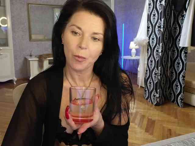 LinaaJoy webcam