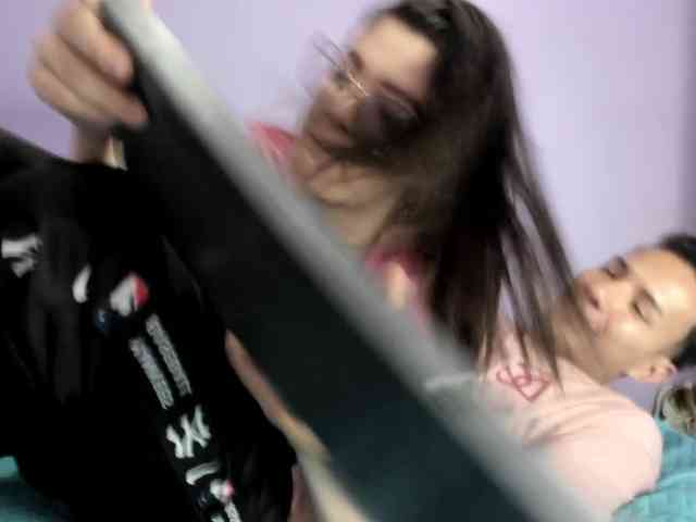 Sabrina-Jeremy27 Live Webcam on BongaCams