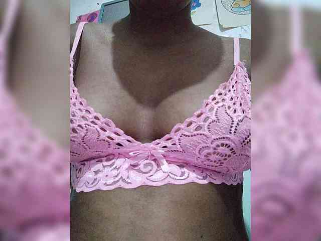 Elenadiazz webcam