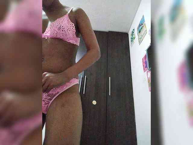 Elenadiazz webcam
