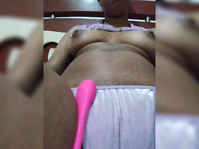 Elenadiazz webcam