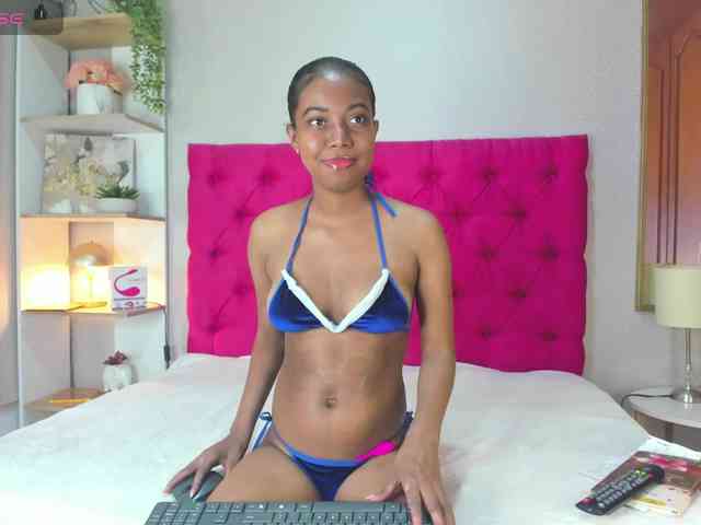 Elenadiazz webcam
