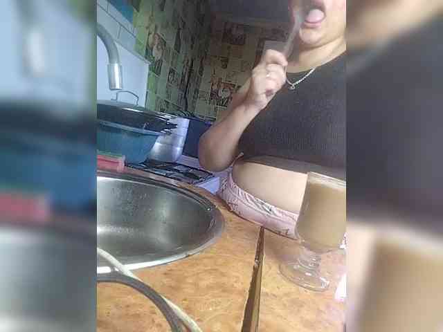 Mari-kis45 webcam