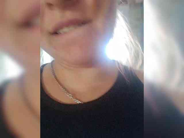 Mari-kis45 webcam