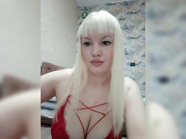 Mediumsomnambula's BongaCams show and profile