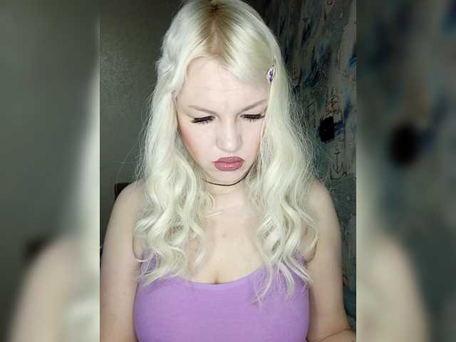 Mediumsomnambula's BongaCams show and profile