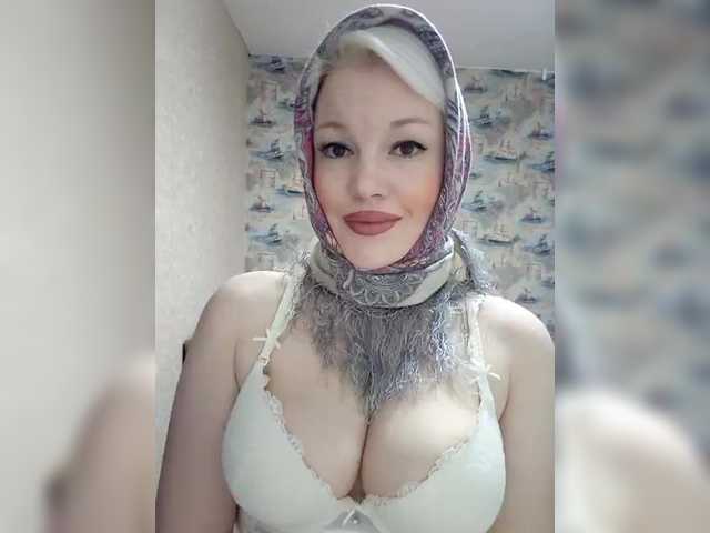 Mediumsomnambula's BongaCams show and profile