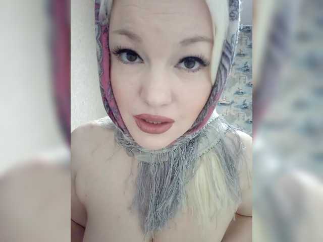 Mediumsomnambula's BongaCams show and profile