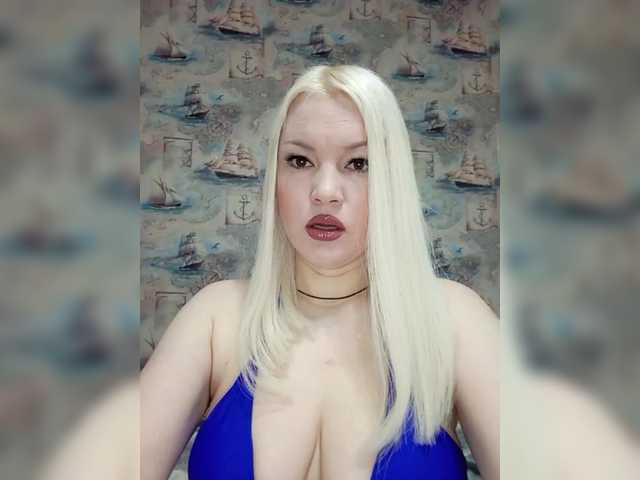 Mediumsomnambula's BongaCams show and profile