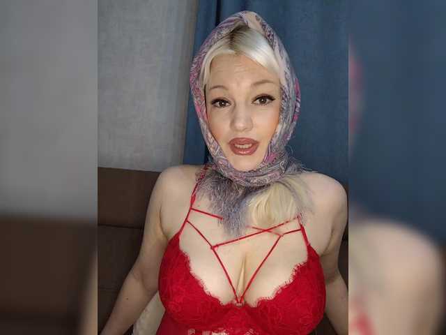 Mediumsomnambula's BongaCams show and profile