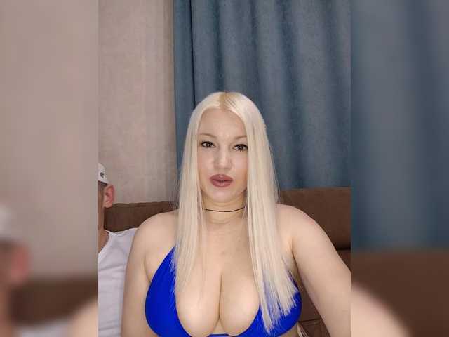 Mediumsomnambula's BongaCams show and profile