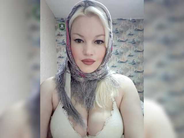 Mediumsomnambula's BongaCams show and profile