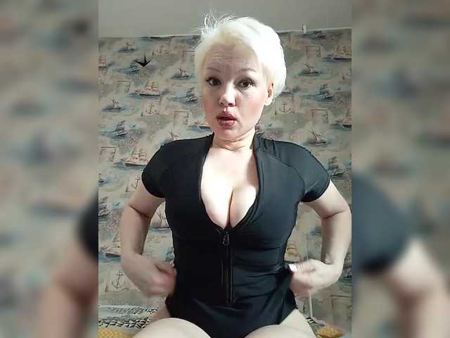 Mediumsomnambula's BongaCams show and profile