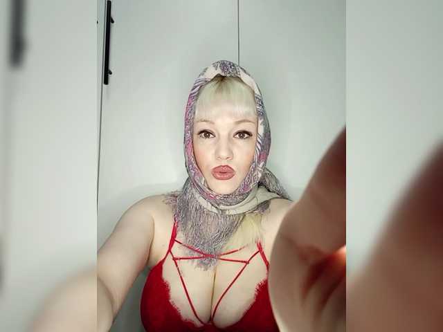 Mediumsomnambula's BongaCams show and profile