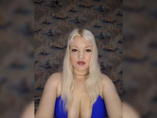 Mediumsomnambula's BongaCams show and profile