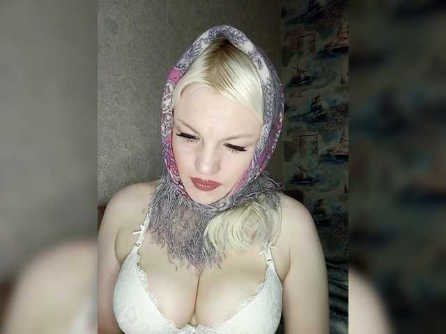 Mediumsomnambula's BongaCams show and profile