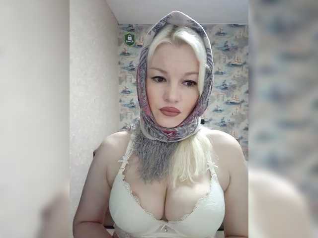 Mediumsomnambula's BongaCams show and profile