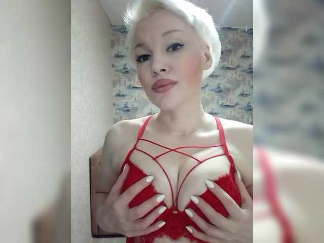 Mediumsomnambula's BongaCams show and profile