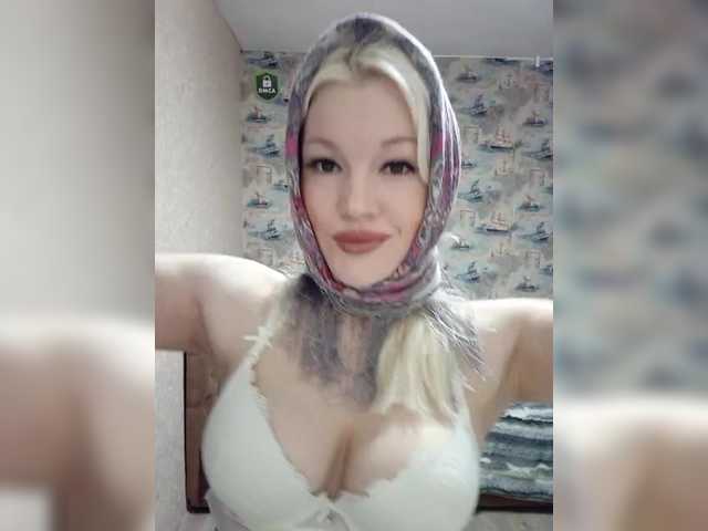 Mediumsomnambula's BongaCams show and profile