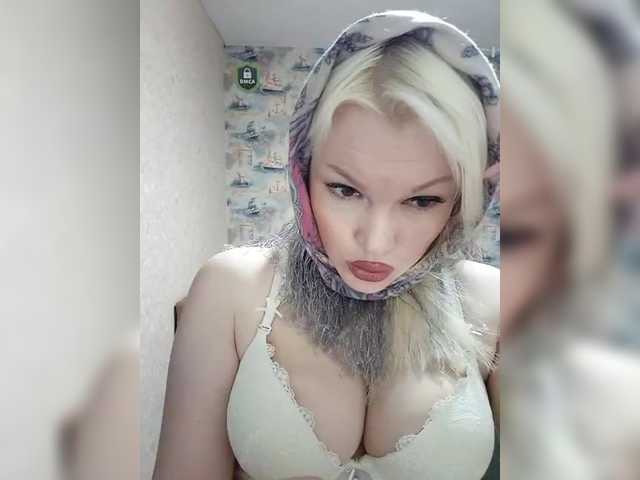 Mediumsomnambula's BongaCams show and profile