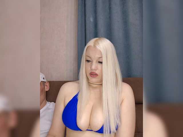 Mediumsomnambula's BongaCams show and profile