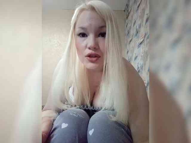 AlenkiyCvetochek webcam