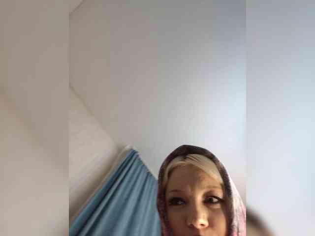 AlenkiyCvetochek webcam